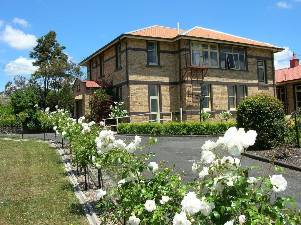 Manor Views Nz Hotel Huntly Buitenkant foto