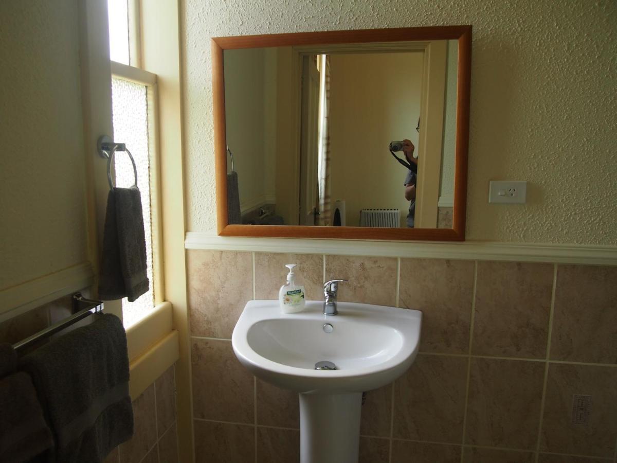 Manor Views Nz Hotel Huntly Buitenkant foto